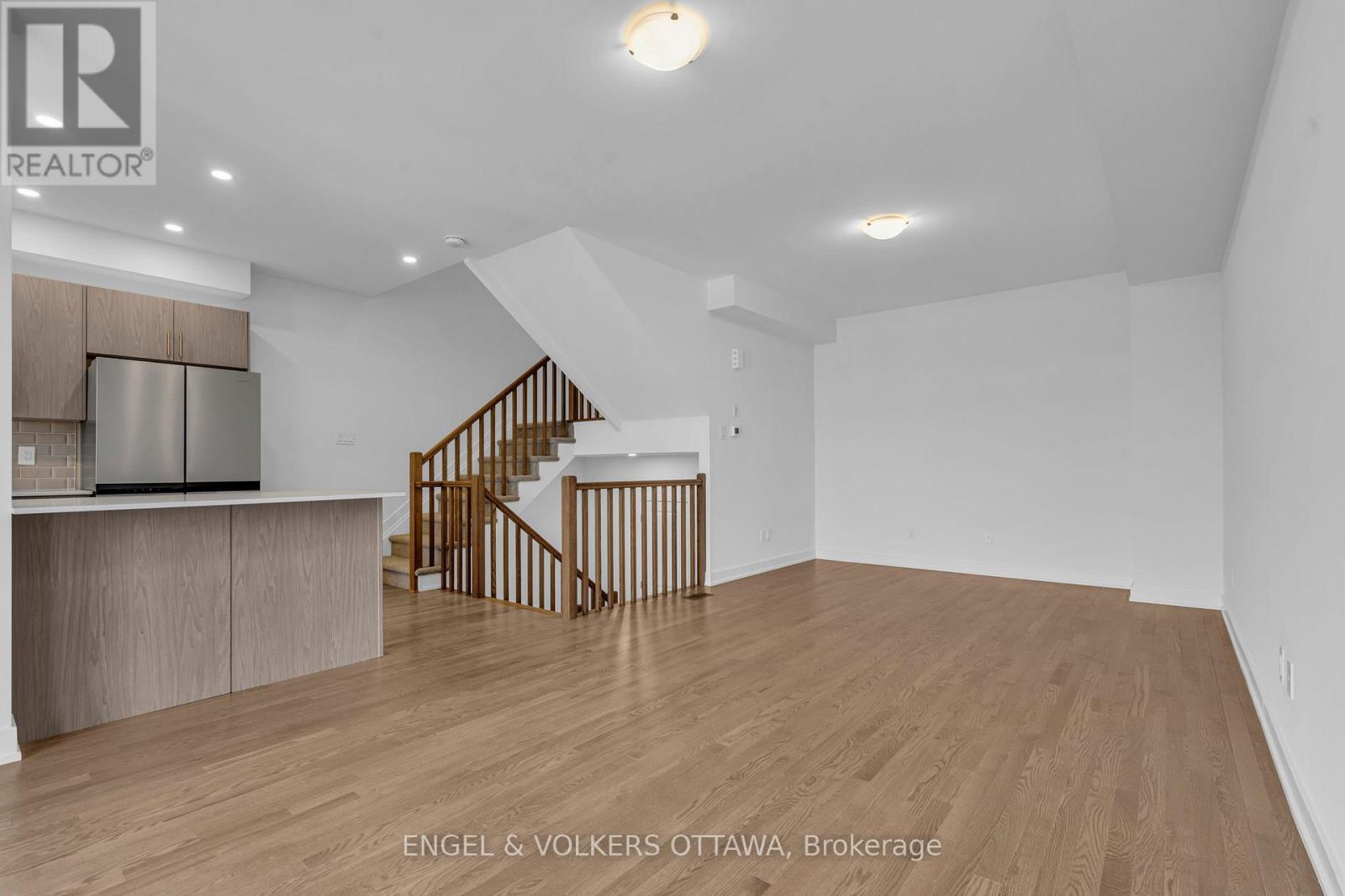 802 Anciano Crescent, Ottawa, Ontario  K2S 0J7 - Photo 9 - X12985680