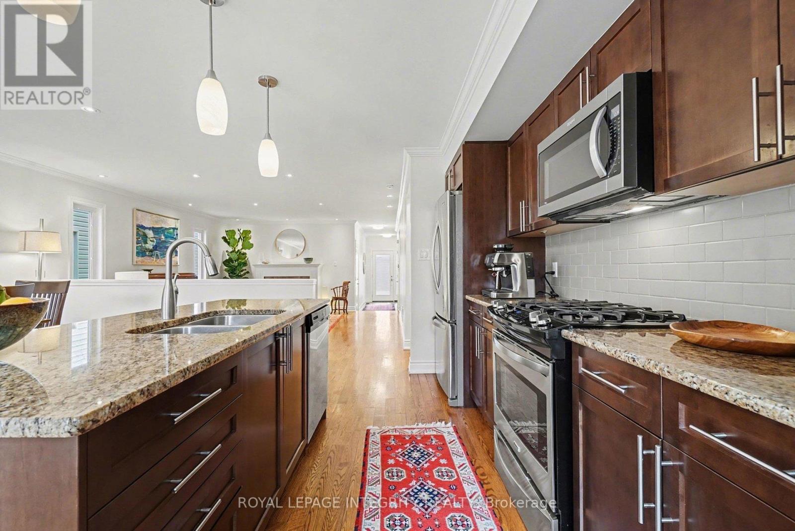 279 Currell Avenue, Ottawa, Ontario  K1Z 7J5 - Photo 10 - X12985756