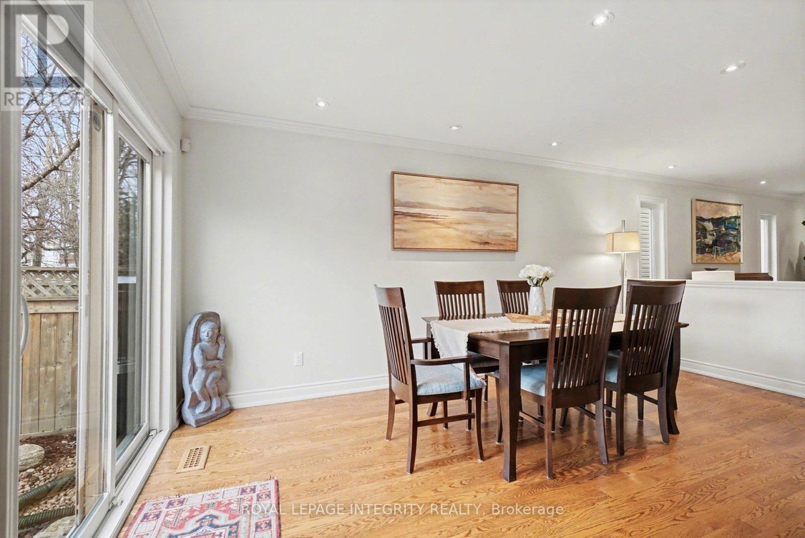 279 Currell Avenue, Ottawa, Ontario  K1Z 7J5 - Photo 6 - X12985756