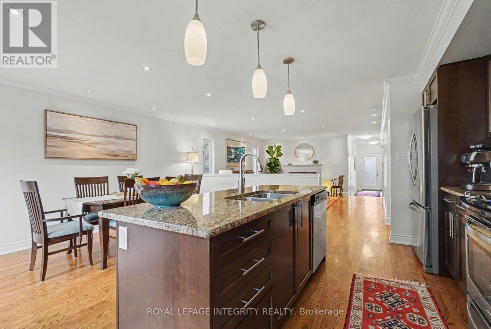 279 Currell Avenue, Ottawa, Ontario  K1Z 7J5 - Photo 8 - X12985756