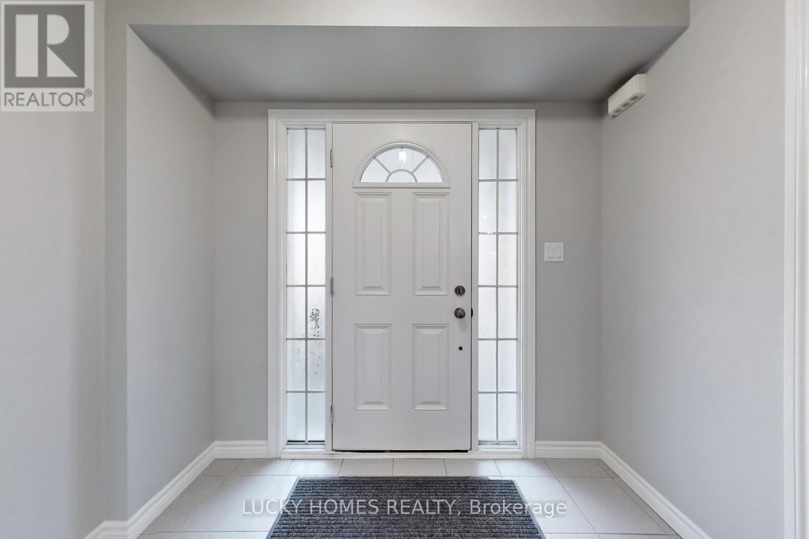 1502 Dunedin Crescent, Oshawa, Ontario  L1K 0T9 - Photo 5 - E12985646