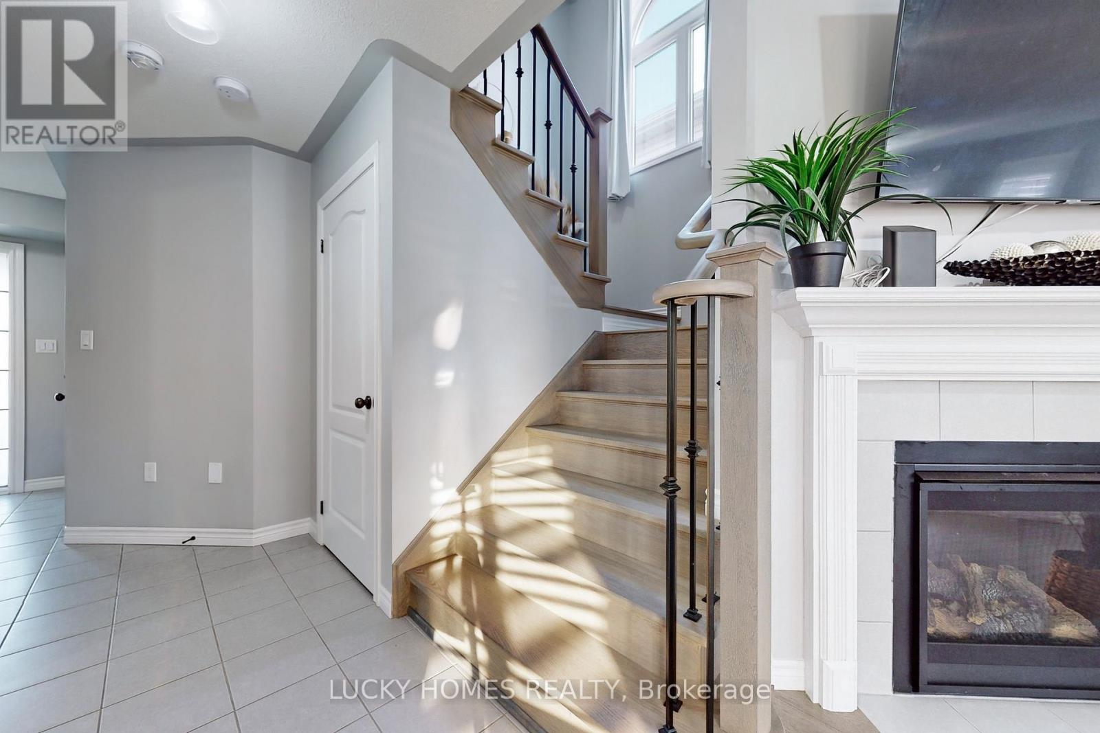 1502 Dunedin Crescent, Oshawa, Ontario  L1K 0T9 - Photo 6 - E12985646