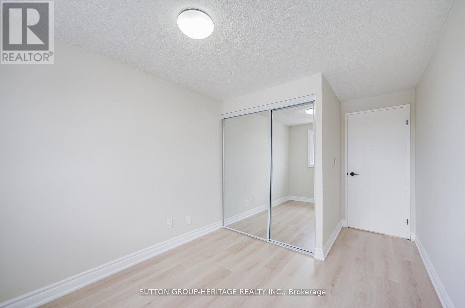 639 Down Crescent, Oshawa, Ontario  L1H 7X9 - Photo 25 - E12985650