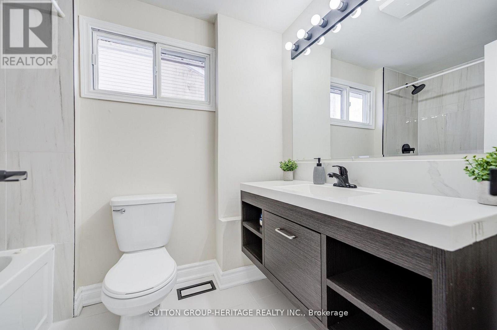 639 Down Crescent, Oshawa, Ontario  L1H 7X9 - Photo 26 - E12985650