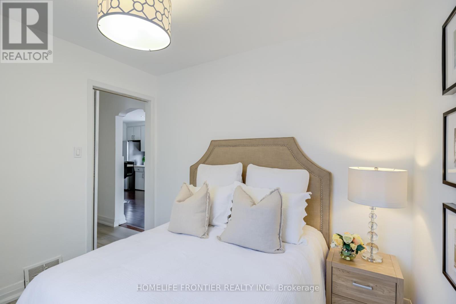 1105 Greenwood Avenue, Toronto, Ontario  M4J 4E5 - Photo 25 - E12985686