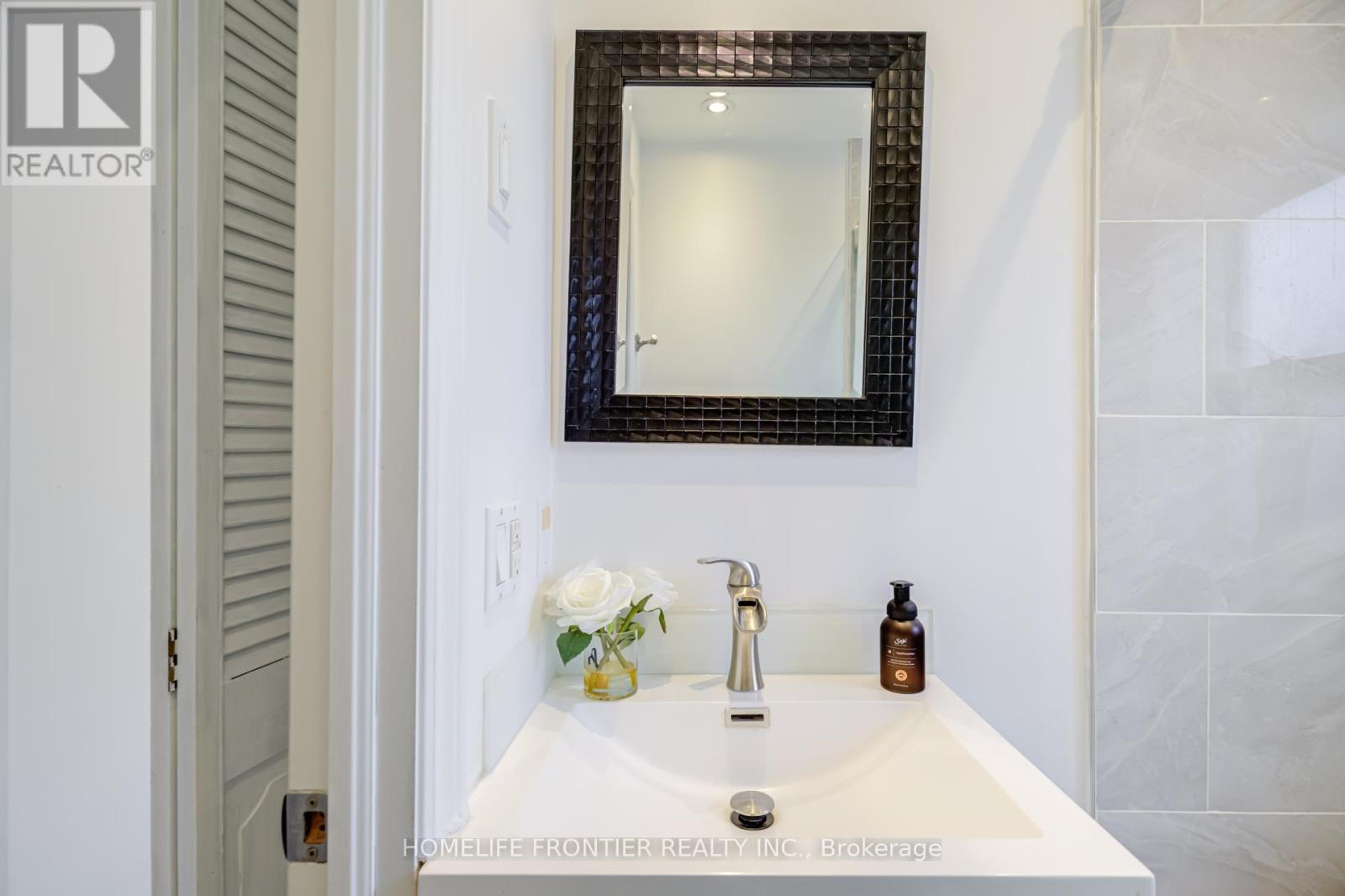 1105 Greenwood Avenue, Toronto, Ontario  M4J 4E5 - Photo 29 - E12985686