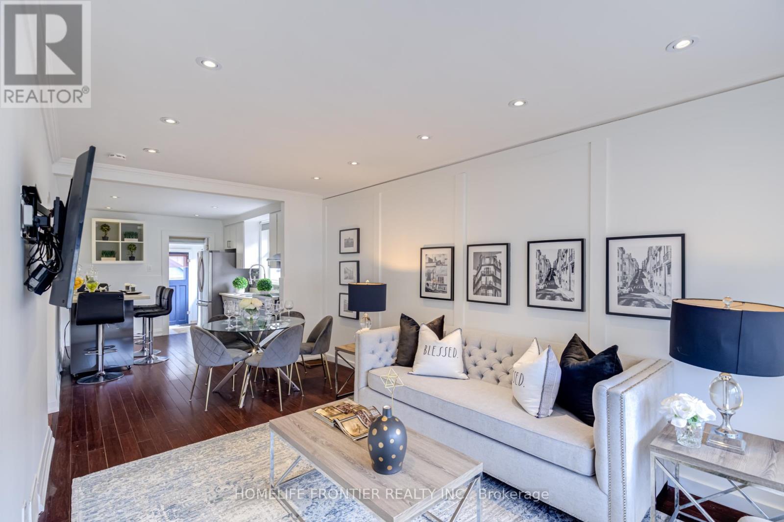 1105 Greenwood Avenue, Toronto, Ontario  M4J 4E5 - Photo 5 - E12985686