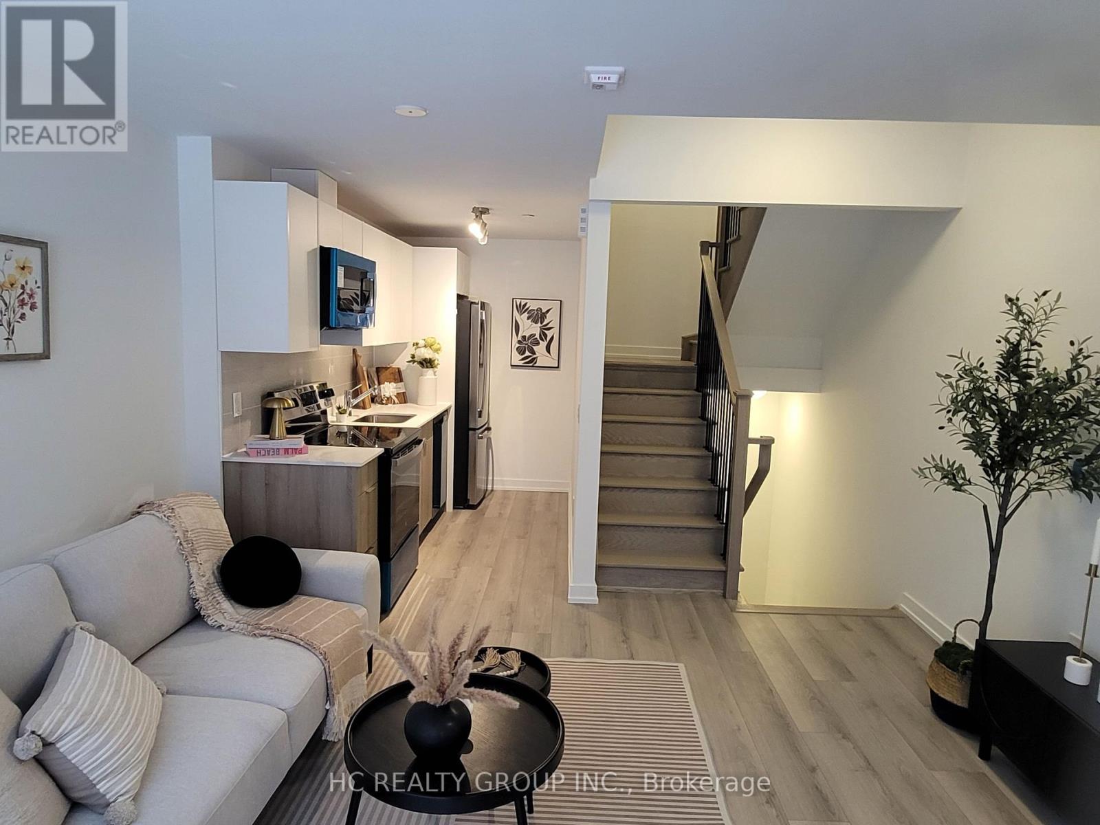 66 - 10 Calamint Lane, Toronto, Ontario  M1T 1H8 - Photo 4 - E12985742