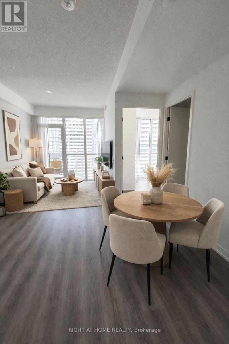 3903 - 28 INTERCHANGE WAY, Vaughan, Ontario