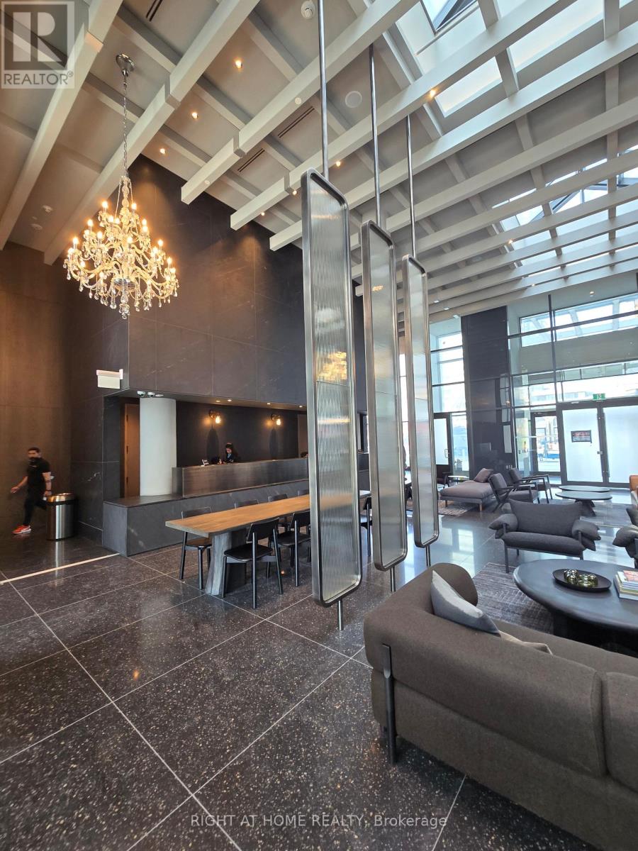 3903 - 28 Interchange Way, Vaughan, Ontario  L4K 0P8 - Photo 19 - N12985676