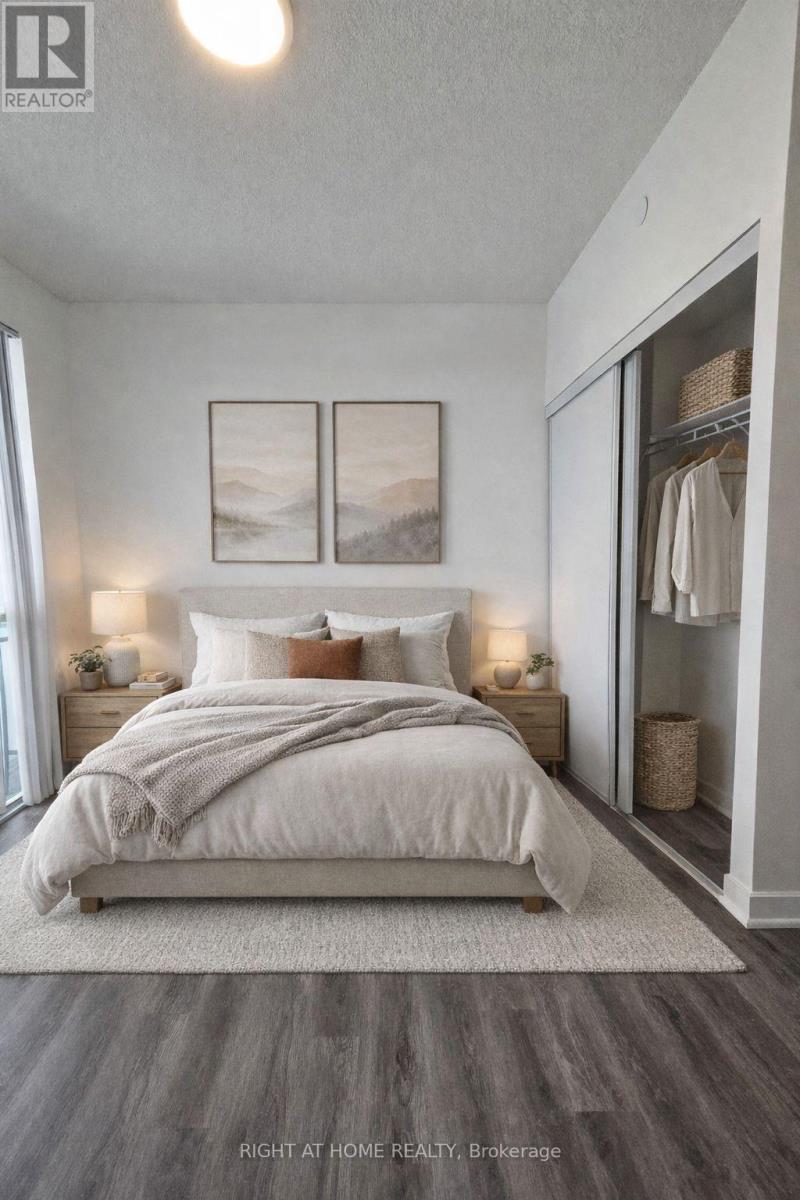 3903 - 28 Interchange Way, Vaughan, Ontario  L4K 0P8 - Photo 7 - N12985676