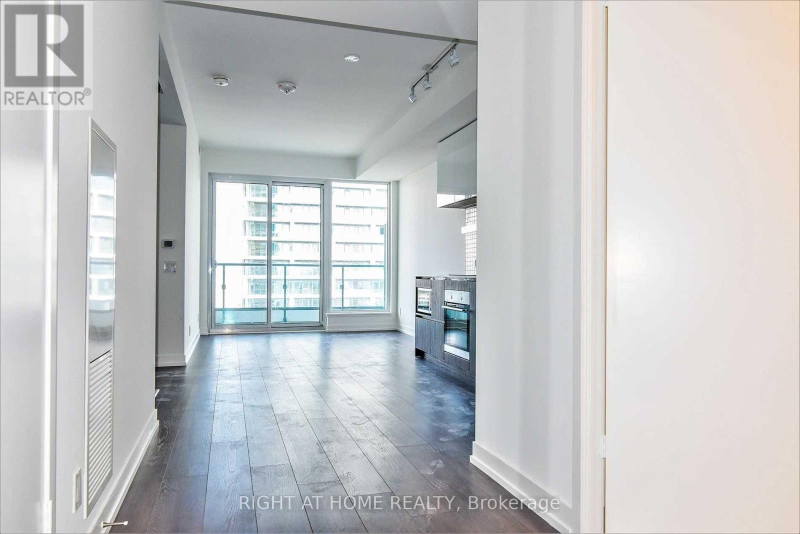 4701 - 5 Buttermill Avenue, Vaughan, Ontario  L4K 0J5 - Photo 16 - N12985740