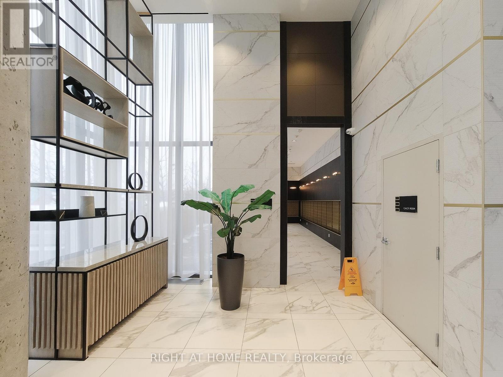 4701 - 5 Buttermill Avenue, Vaughan, Ontario  L4K 0J5 - Photo 3 - N12985740