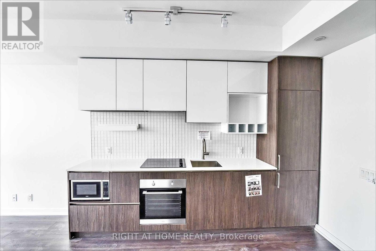 4701 - 5 Buttermill Avenue, Vaughan, Ontario  L4K 0J5 - Photo 6 - N12985740