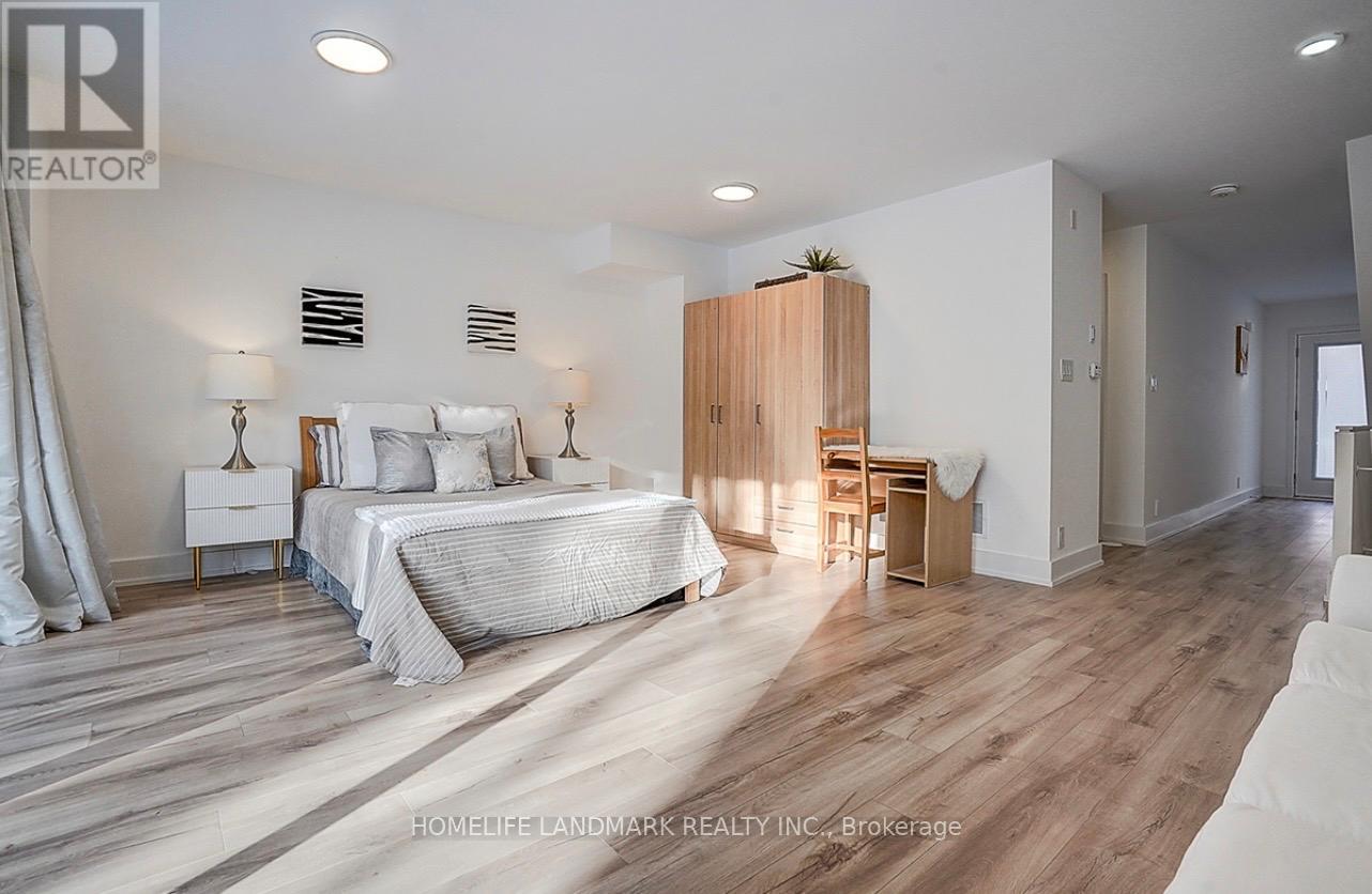 27 Chestnut Court, Aurora, Ontario  L4G 4A4 - Photo 11 - N12983030