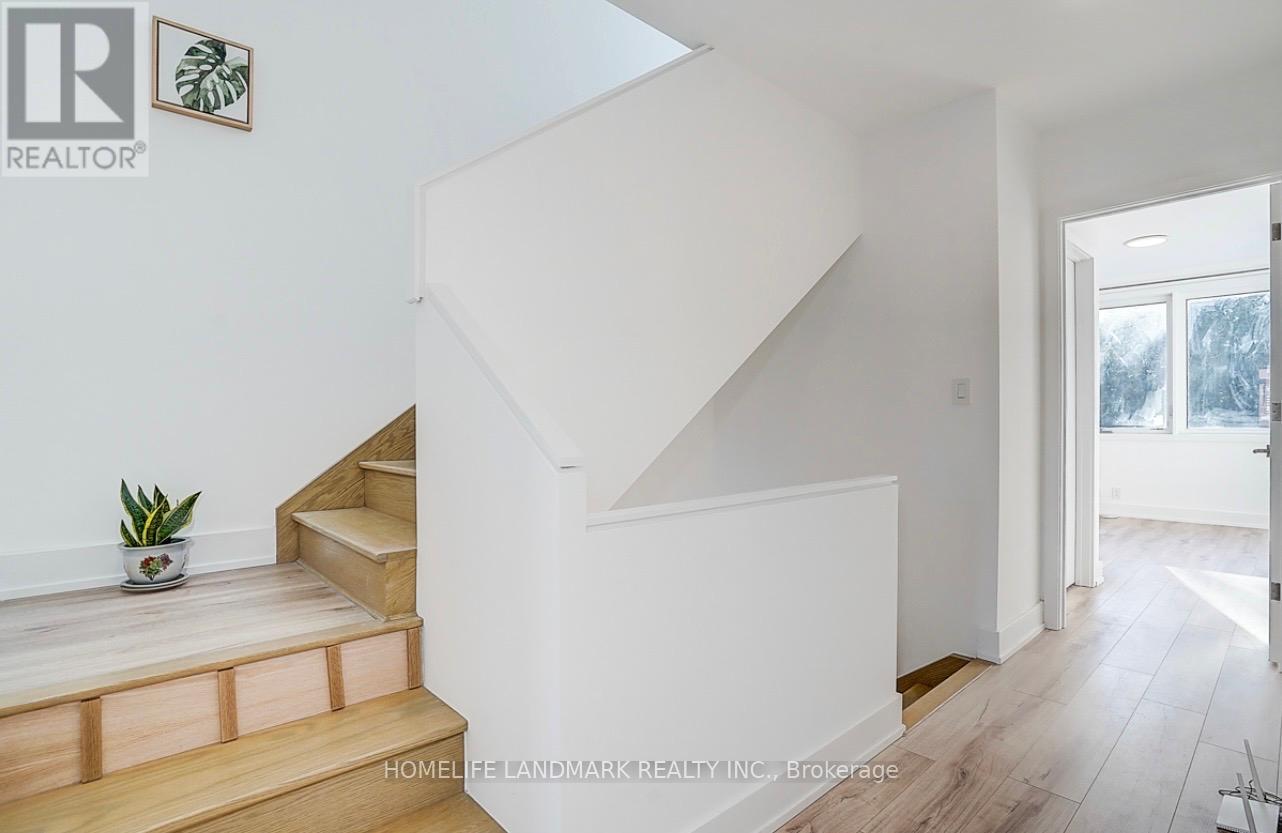 27 Chestnut Court, Aurora, Ontario  L4G 4A4 - Photo 46 - N12983030