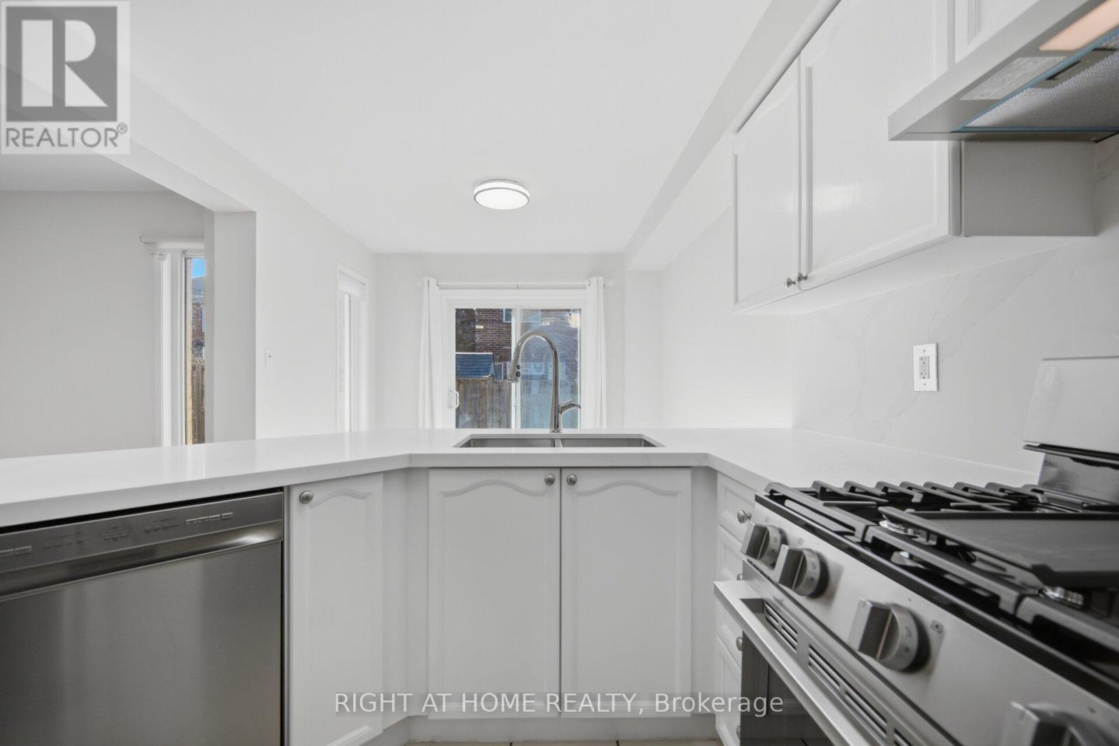 3278 Respond Road, Mississauga, Ontario  L5M 7X4 - Photo 15 - W12985668