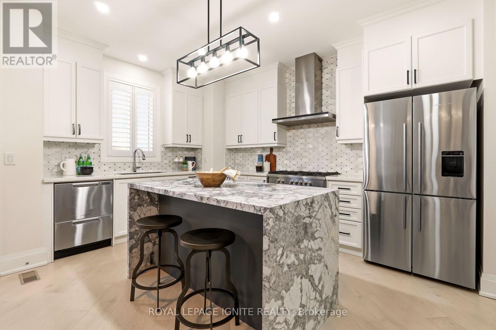 11 Jenwood Crescent, Brampton, Ontario  L6R 4C6 - Photo 24 - W12985674