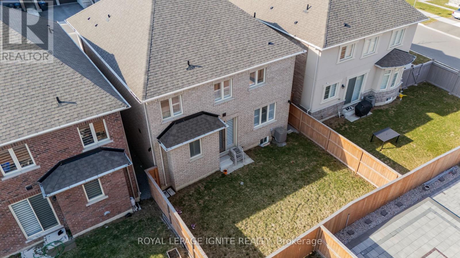 11 Jenwood Crescent, Brampton, Ontario  L6R 4C6 - Photo 46 - W12985674