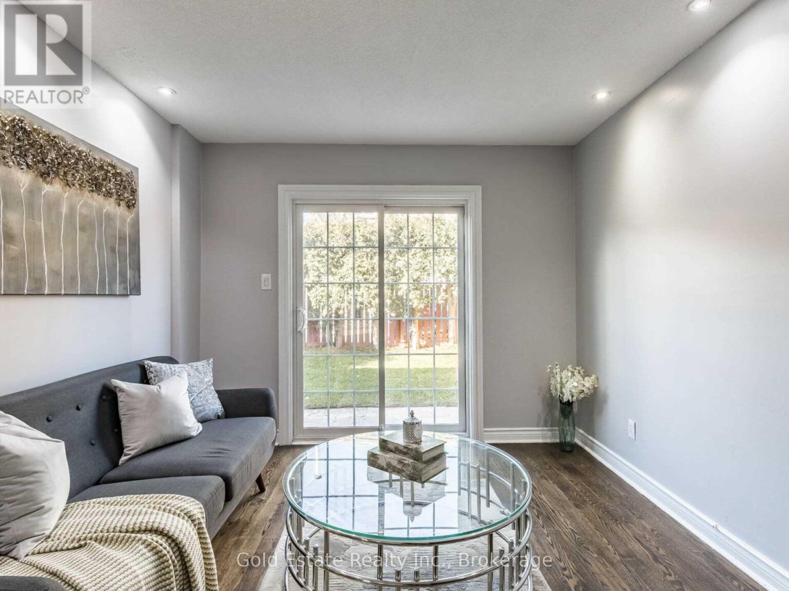 Upper - 25 Horsham Street, Brampton, Ontario  L6X 3R6 - Photo 17 - W12985692