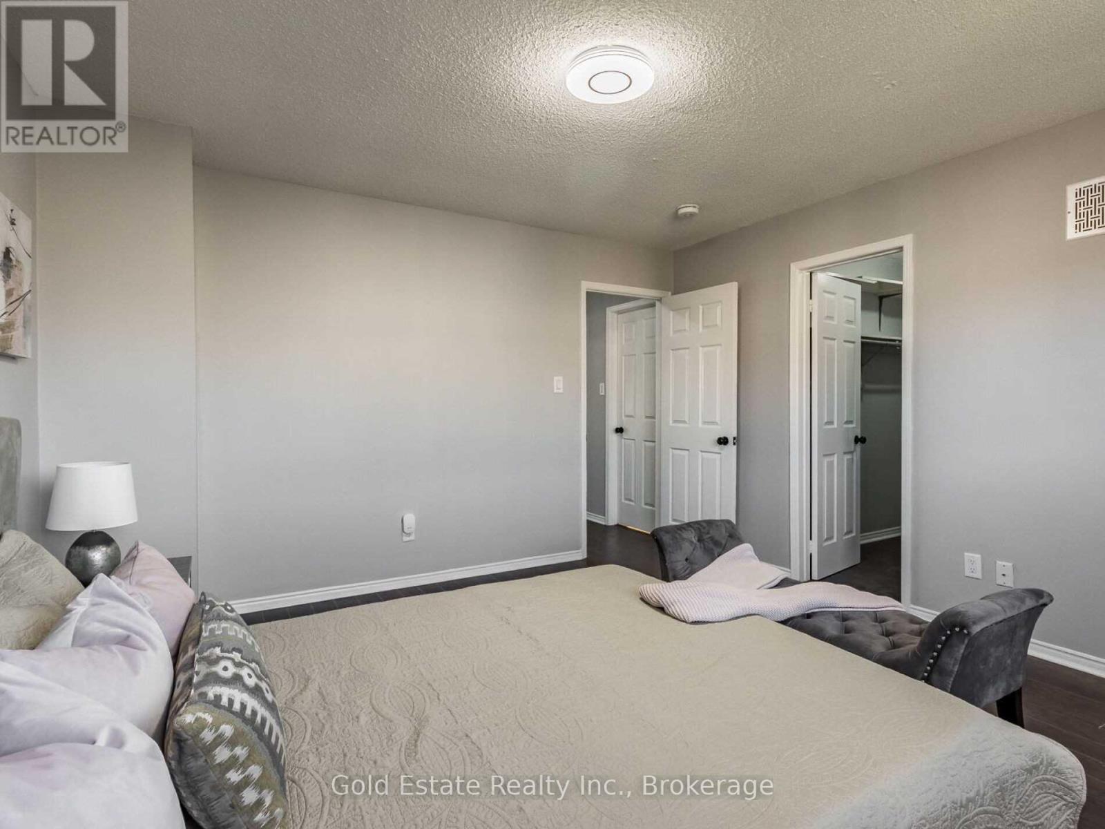 Upper - 25 Horsham Street, Brampton, Ontario  L6X 3R6 - Photo 23 - W12985692