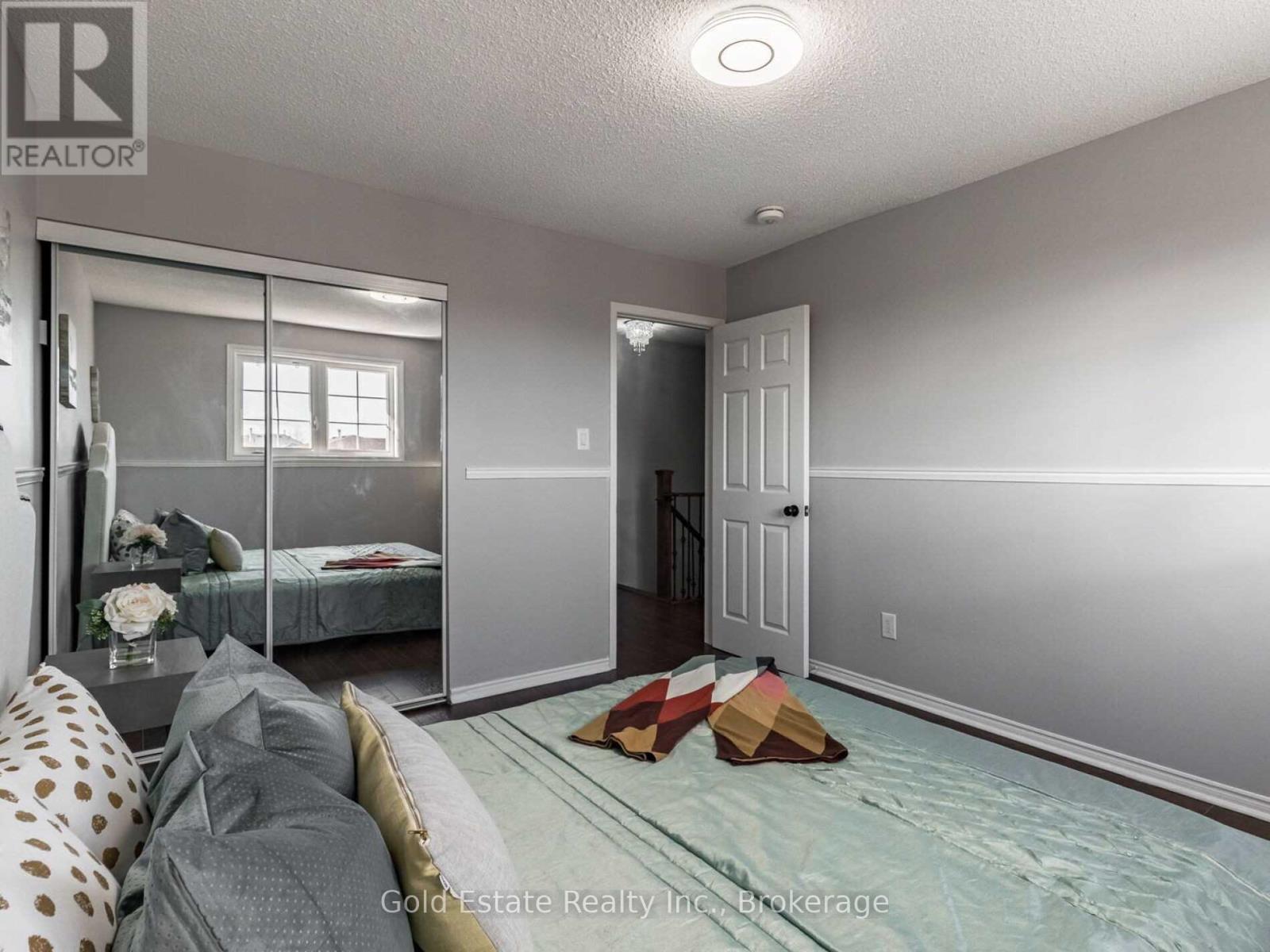 Upper - 25 Horsham Street, Brampton, Ontario  L6X 3R6 - Photo 28 - W12985692