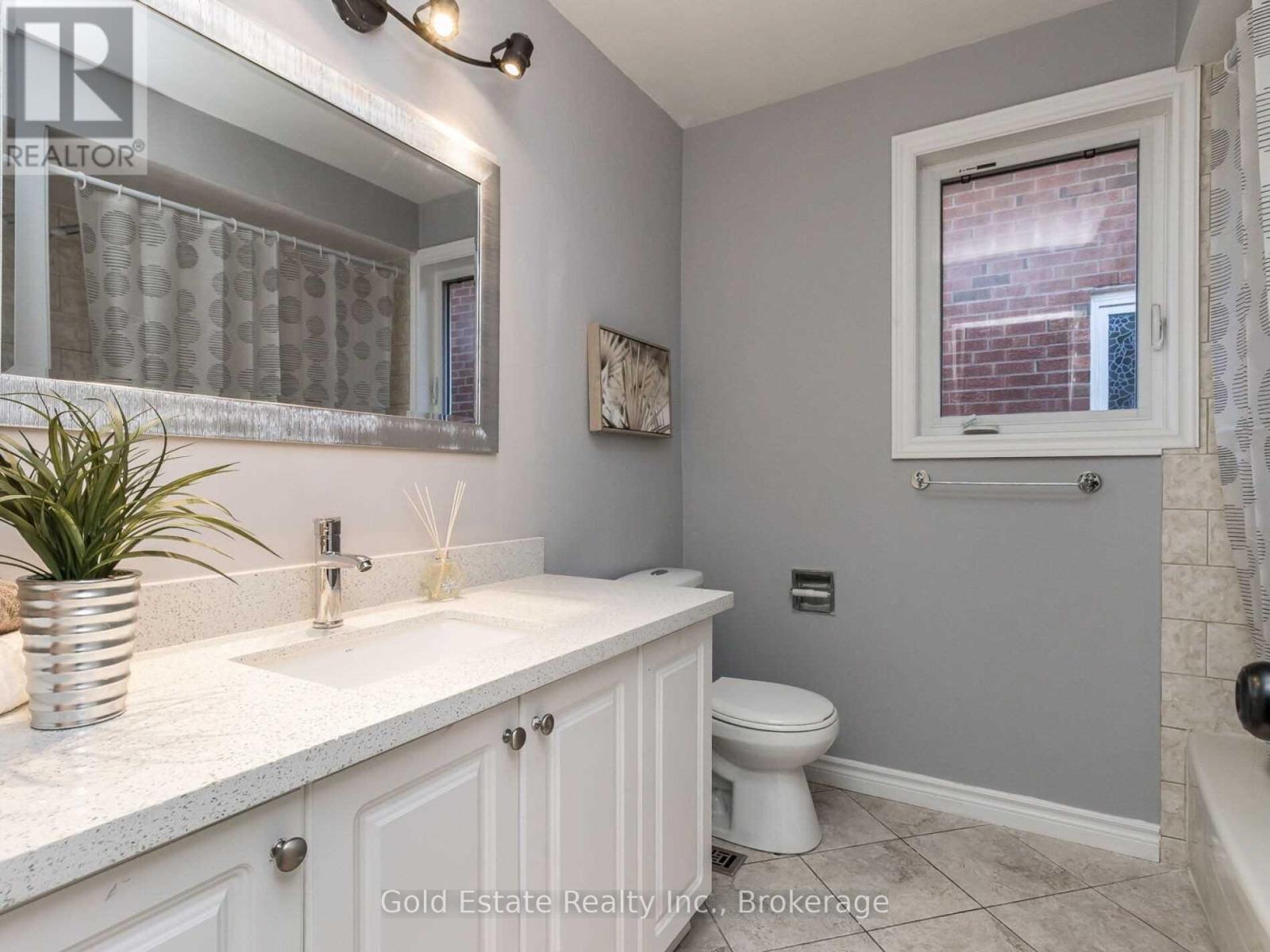 Upper - 25 Horsham Street, Brampton, Ontario  L6X 3R6 - Photo 30 - W12985692