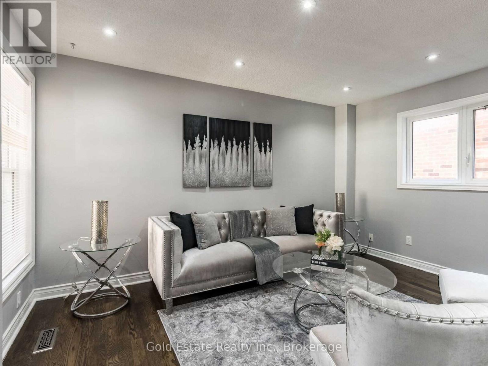 Upper - 25 Horsham Street, Brampton, Ontario  L6X 3R6 - Photo 6 - W12985692