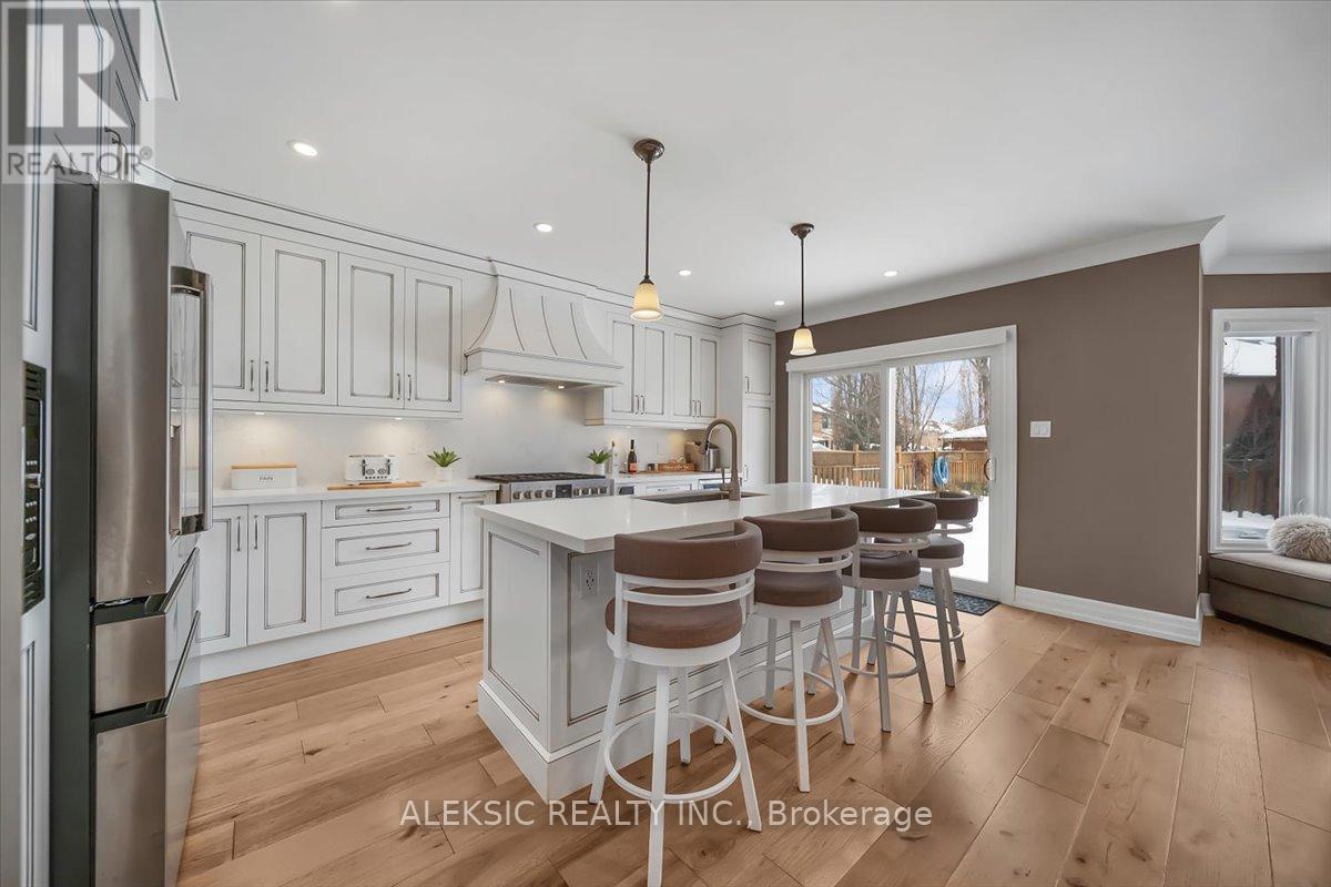 33 Hillpath Crescent, Brampton, Ontario  L6Z 4T7 - Photo 12 - W12985700