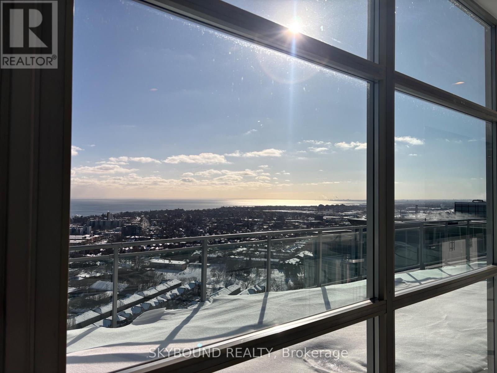 2723 - 165 Legion Road N, Toronto, Ontario  M8Y 0B3 - Photo 15 - W12985706