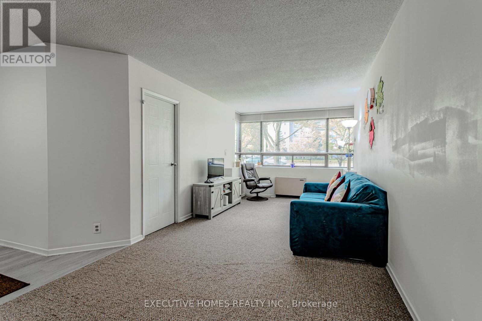 102 - 1275 Cornerbrook Place, Mississauga, Ontario  L5C 3J3 - Photo 17 - W12985716