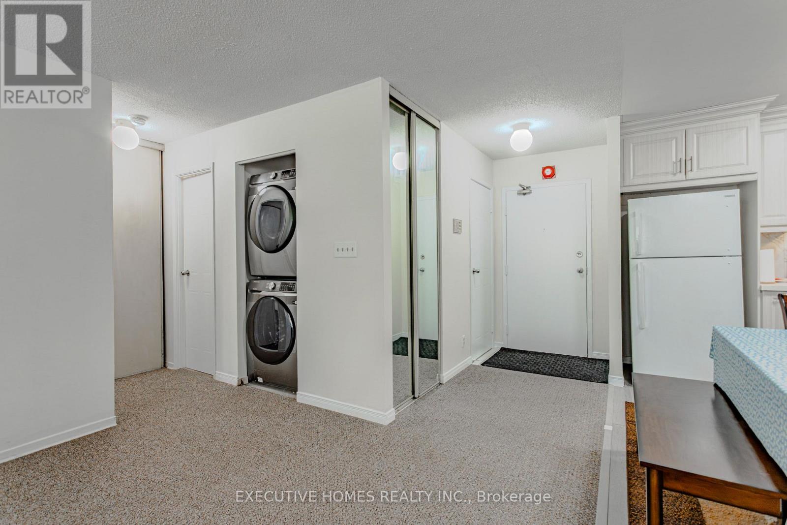 102 - 1275 Cornerbrook Place, Mississauga, Ontario  L5C 3J3 - Photo 21 - W12985716