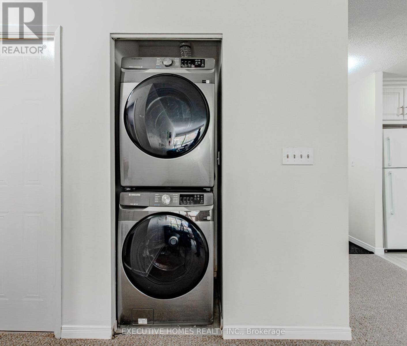 102 - 1275 Cornerbrook Place, Mississauga, Ontario  L5C 3J3 - Photo 22 - W12985716