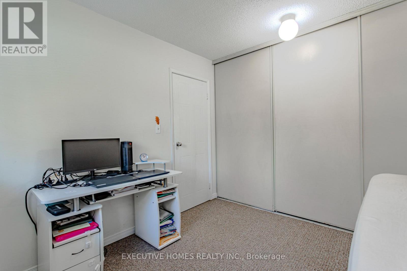 102 - 1275 Cornerbrook Place, Mississauga, Ontario  L5C 3J3 - Photo 36 - W12985716