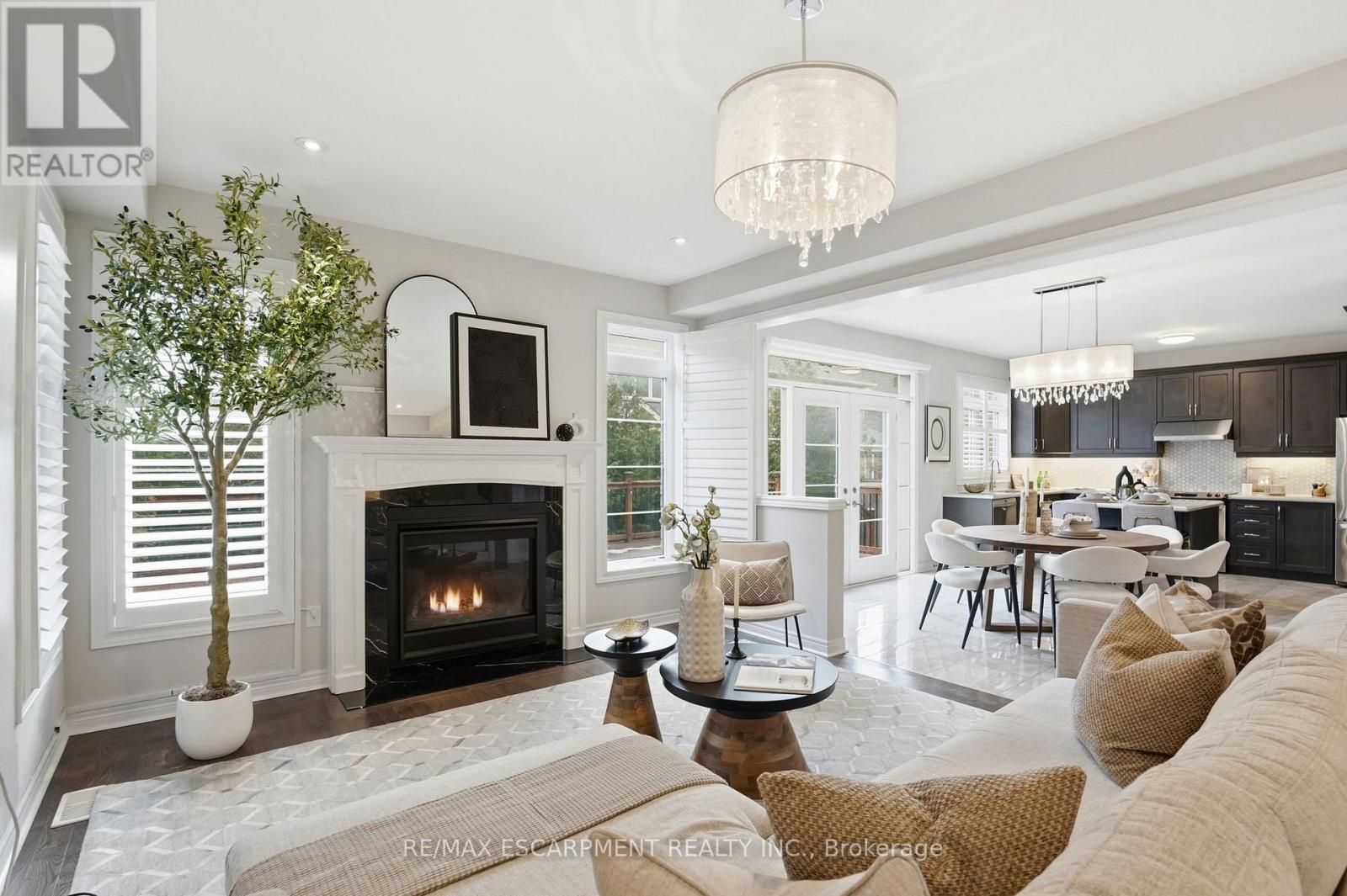 198 Jessie Caverhill Pass, Oakville, Ontario  L6M 0Z6 - Photo 13 - W12985726