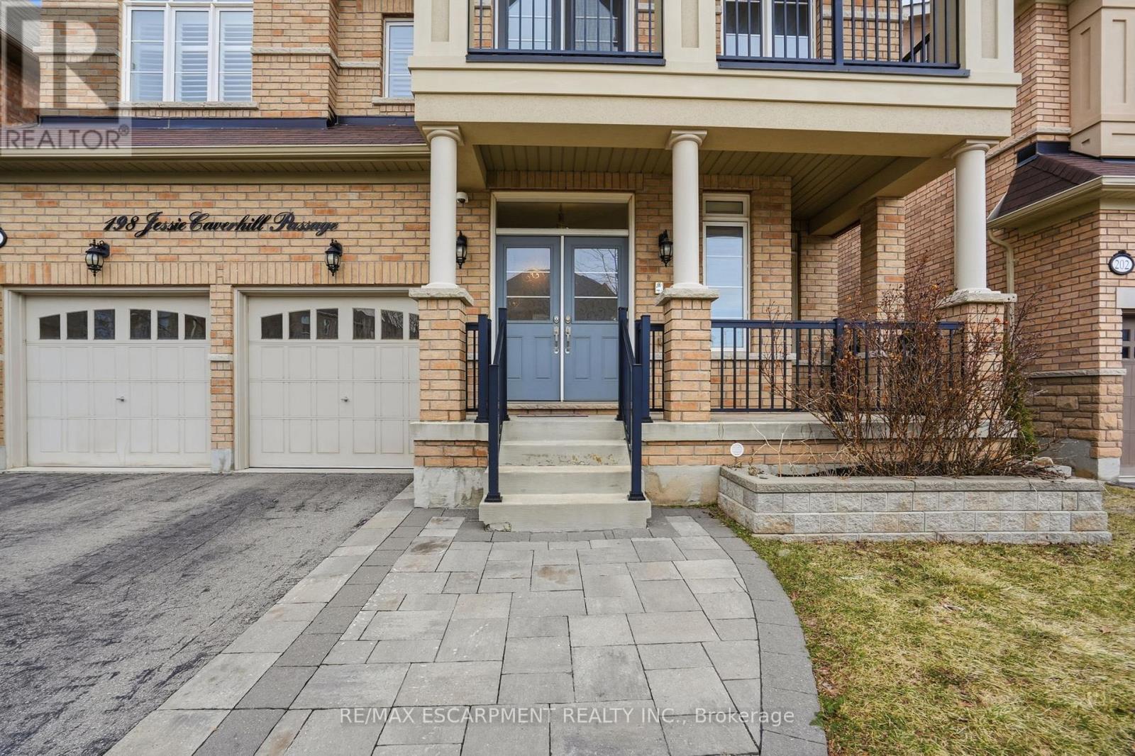 198 Jessie Caverhill Pass, Oakville, Ontario  L6M 0Z6 - Photo 2 - W12985726