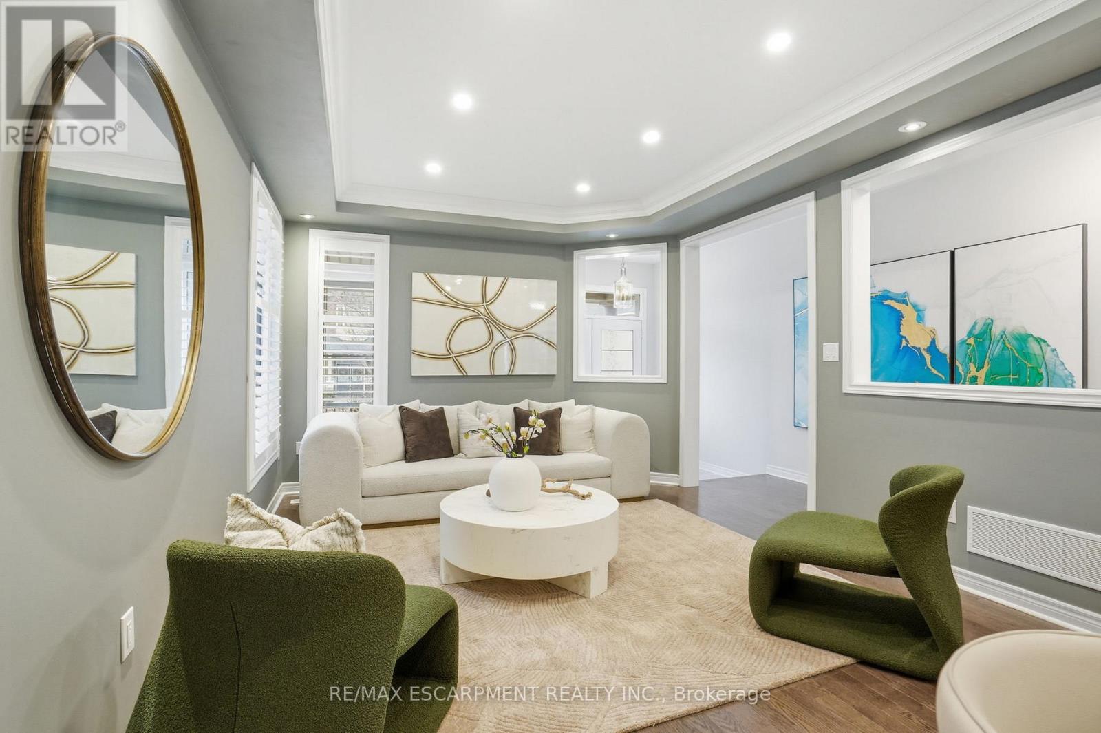 198 Jessie Caverhill Pass, Oakville, Ontario  L6M 0Z6 - Photo 6 - W12985726