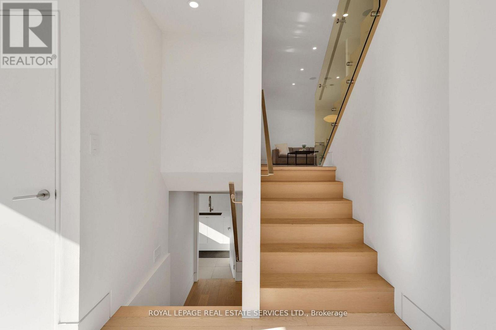 34 Bearbury Drive, Toronto, Ontario  M9C 2G9 - Photo 29 - W12985732