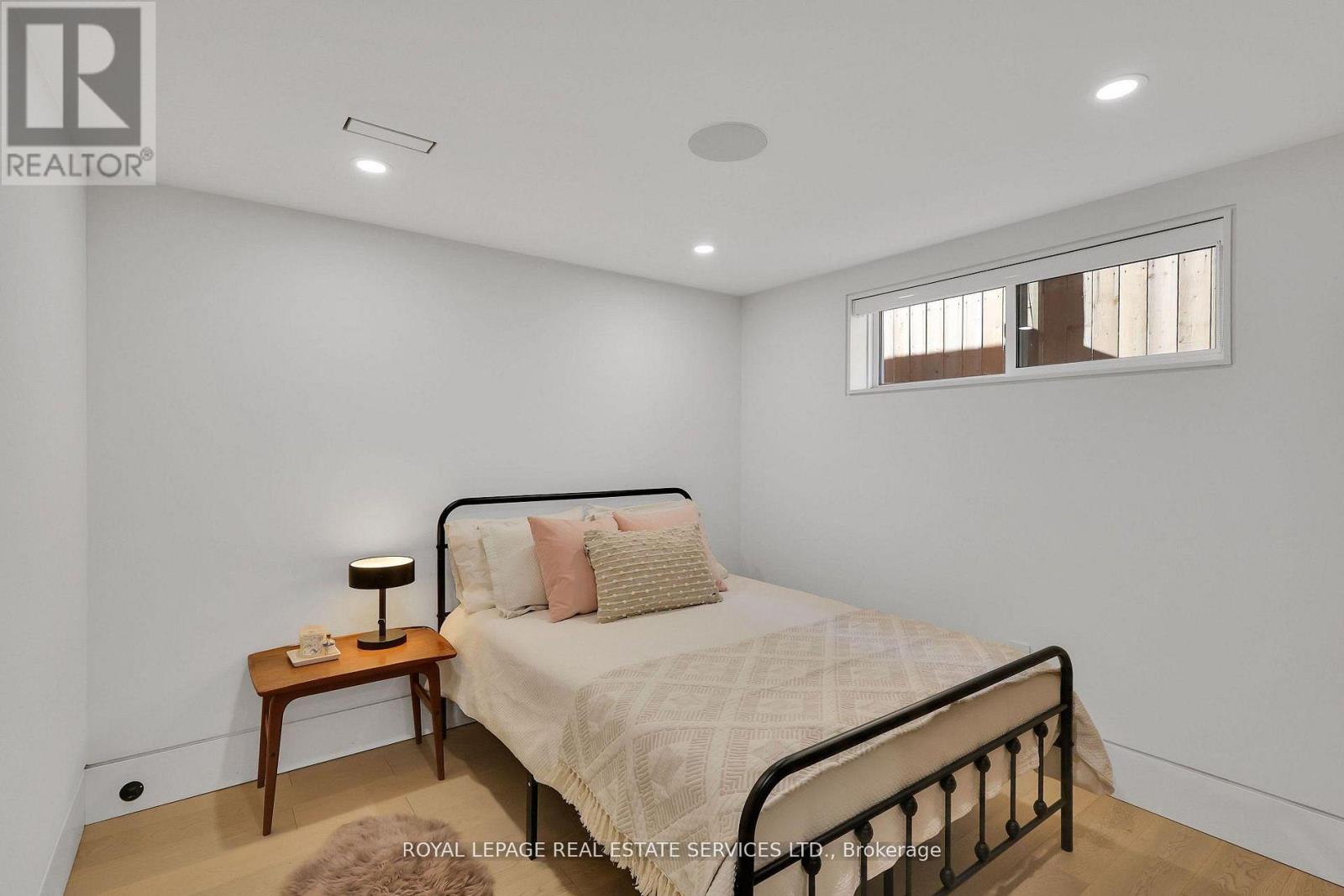 34 Bearbury Drive, Toronto, Ontario  M9C 2G9 - Photo 37 - W12985732