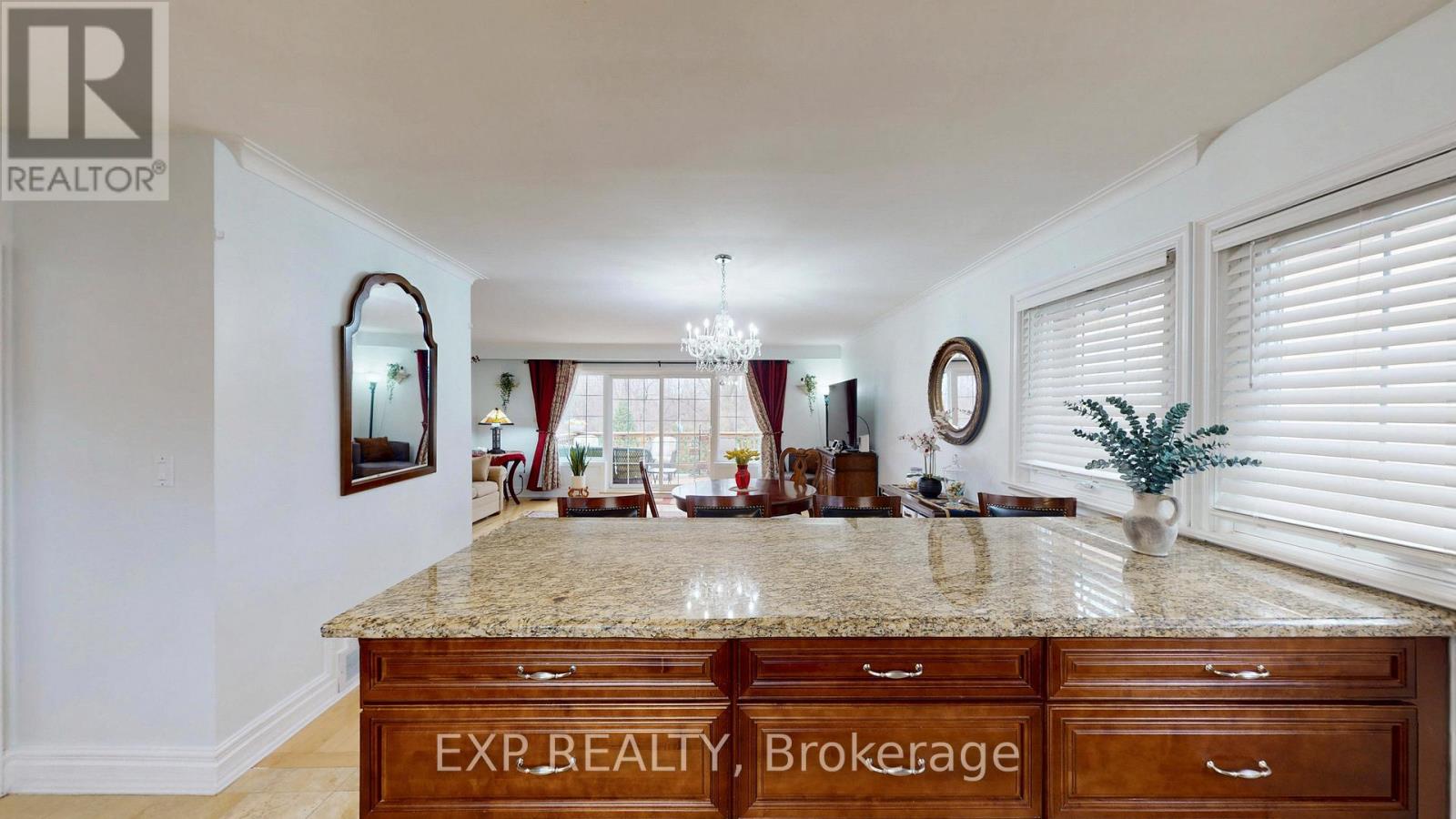 77 Letchworth Crescent, Toronto, Ontario  M3M 1Z1 - Photo 15 - W12985734