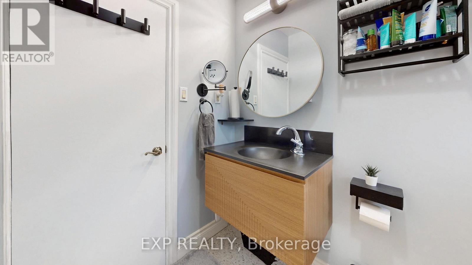 77 Letchworth Crescent, Toronto, Ontario  M3M 1Z1 - Photo 25 - W12985734