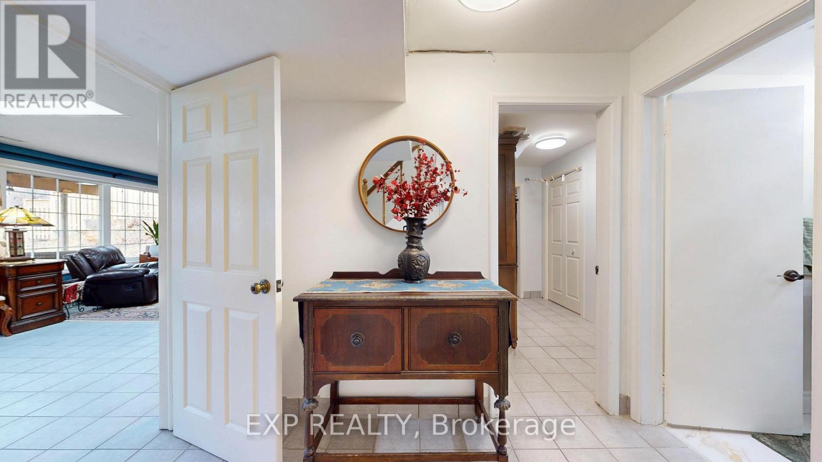 77 Letchworth Crescent, Toronto, Ontario  M3M 1Z1 - Photo 27 - W12985734