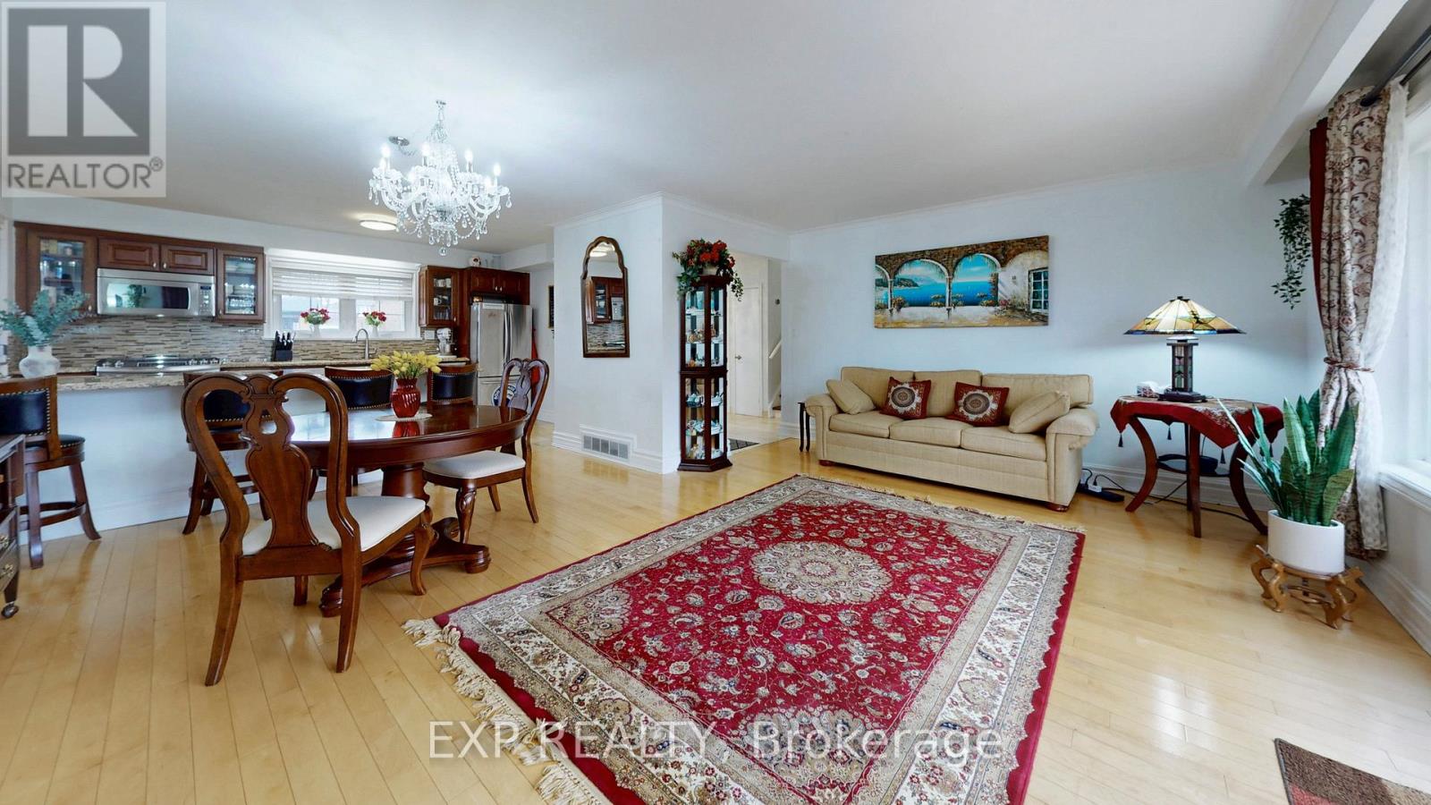 77 Letchworth Crescent, Toronto, Ontario  M3M 1Z1 - Photo 9 - W12985734