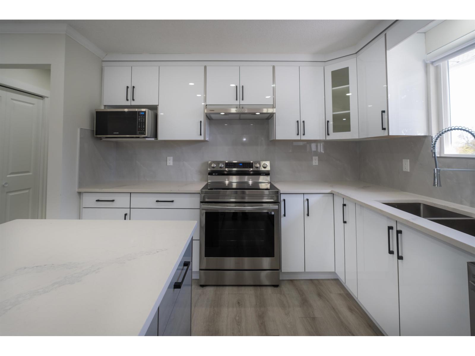 17396 62a Avenue, Surrey, British Columbia  V3S 5J1 - Photo 8 - R3106072