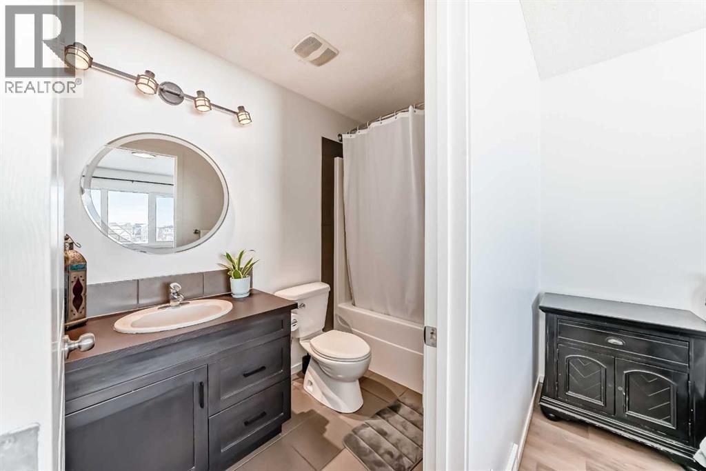 1955 Reunion Boulevard Nw, Airdrie, Alberta  T4b 0J5 - Photo 21 - A2287672