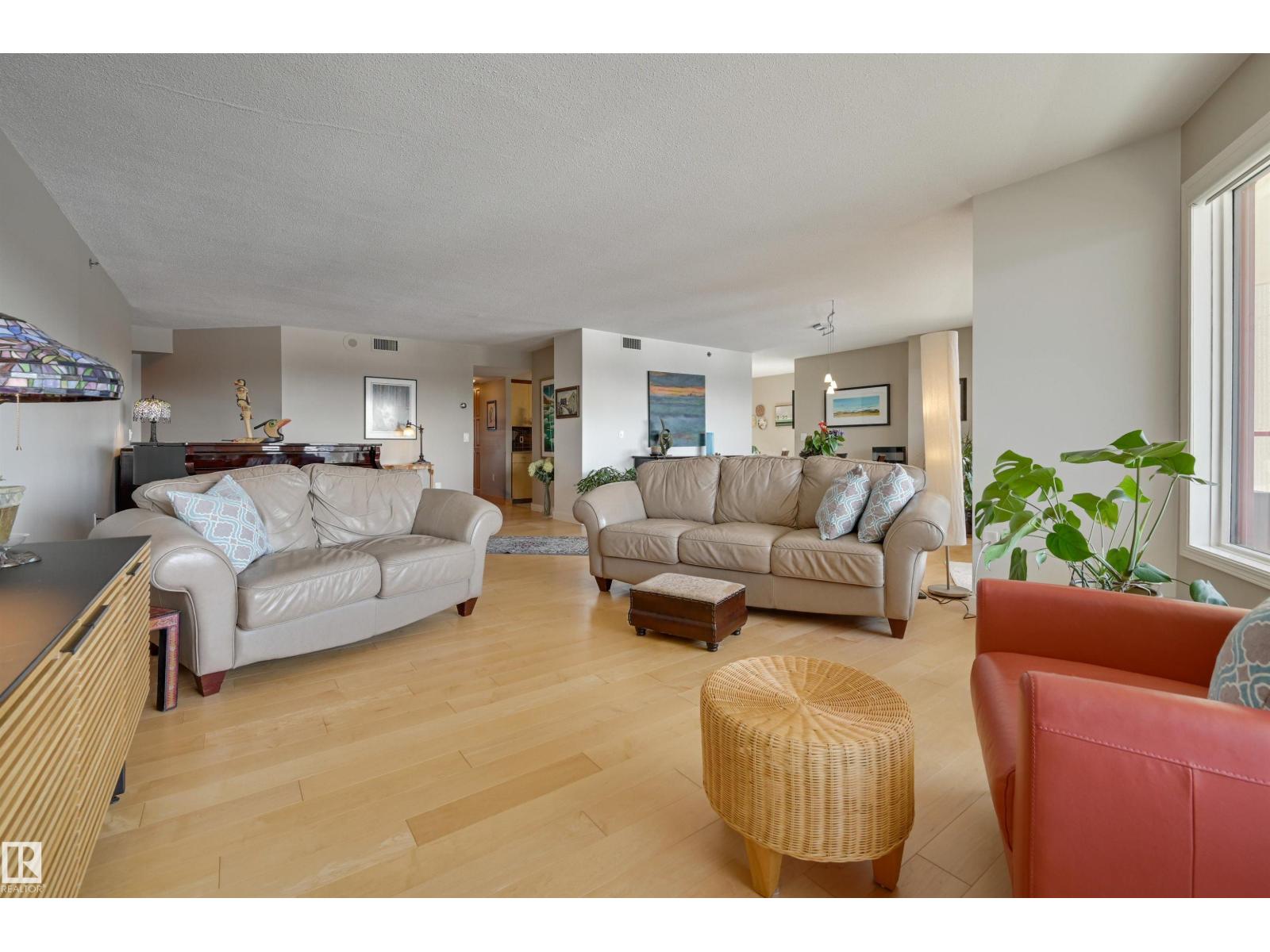 #701 12319 Jasper Av Nw, Edmonton, Alberta  T5N 4A7 - Photo 7 - E4481797