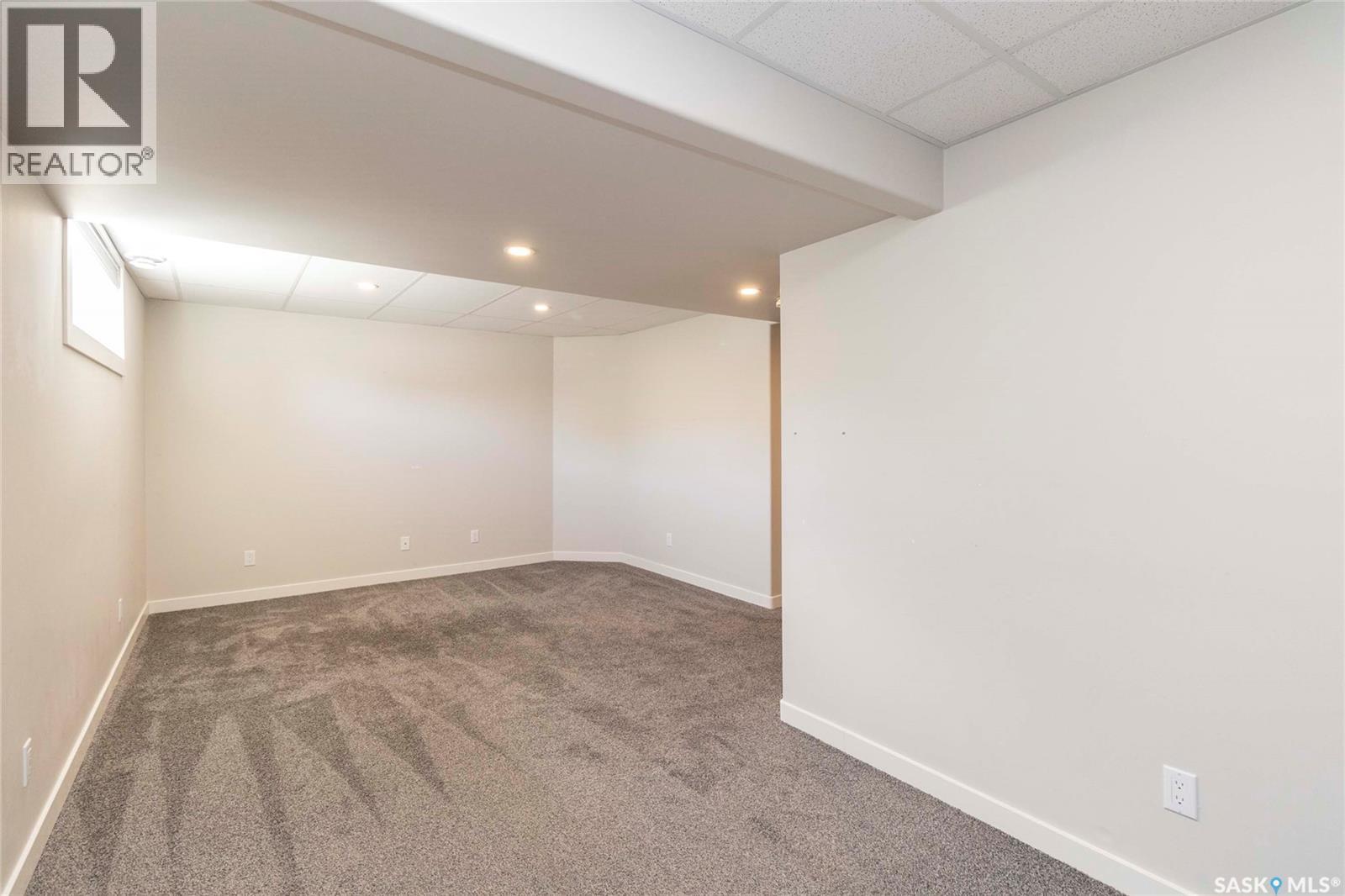 147 Martin Crescent, Saskatoon, Saskatchewan  S7T 0A7 - Photo 37 - SK032450