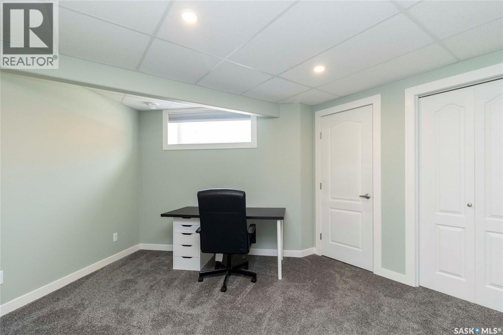 147 Martin Crescent, Saskatoon, Saskatchewan  S7T 0A7 - Photo 39 - SK032450