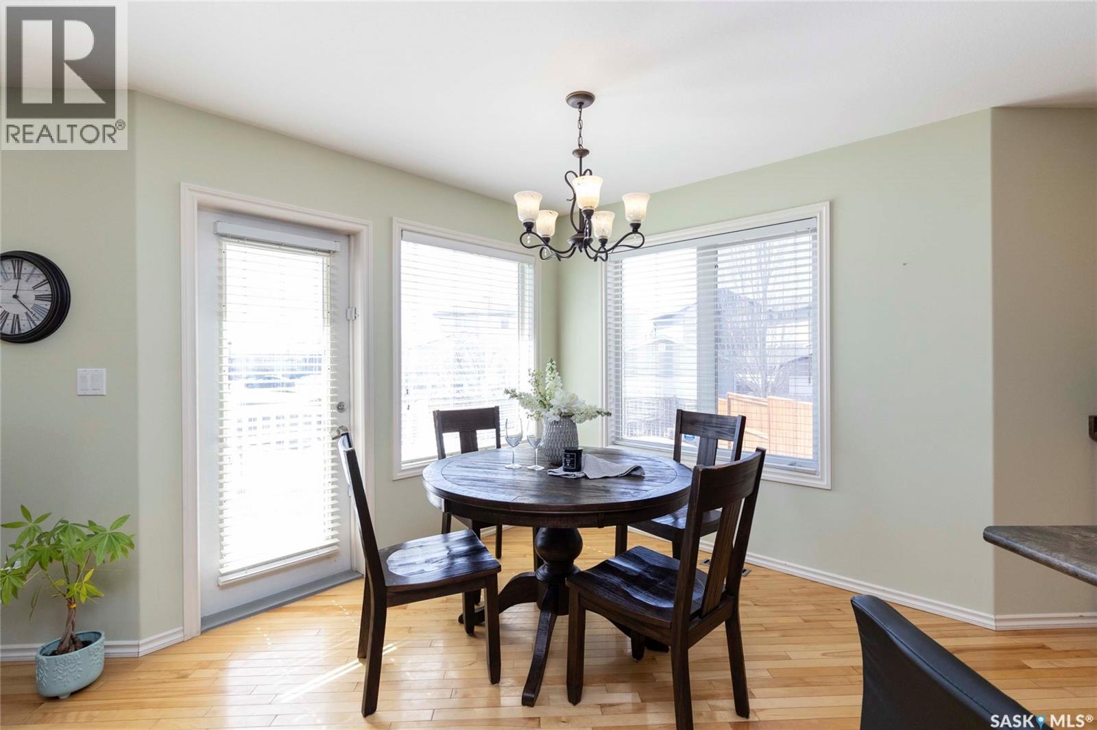 147 Martin Crescent, Saskatoon, Saskatchewan  S7T 0A7 - Photo 8 - SK032450