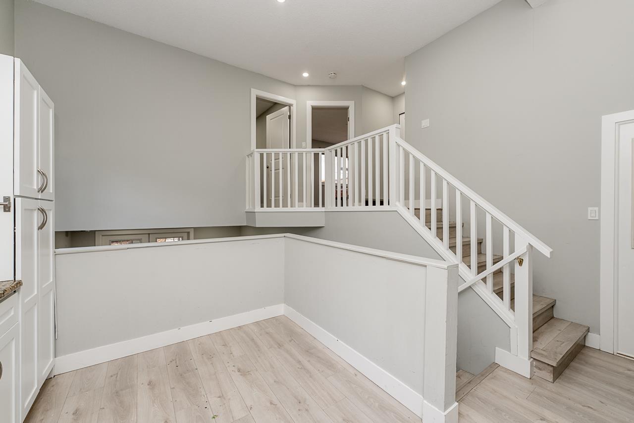 8330 Sheaves Road, Delta, British Columbia  V4C 3X1 - Photo 5 - R3109909